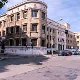 Il liceo Flacco fu fondato con il nome del grande poeta romano nel 1933, quando si distacc� dal Convitto Cirillo trovando sede in corso Vittorio Veneto
